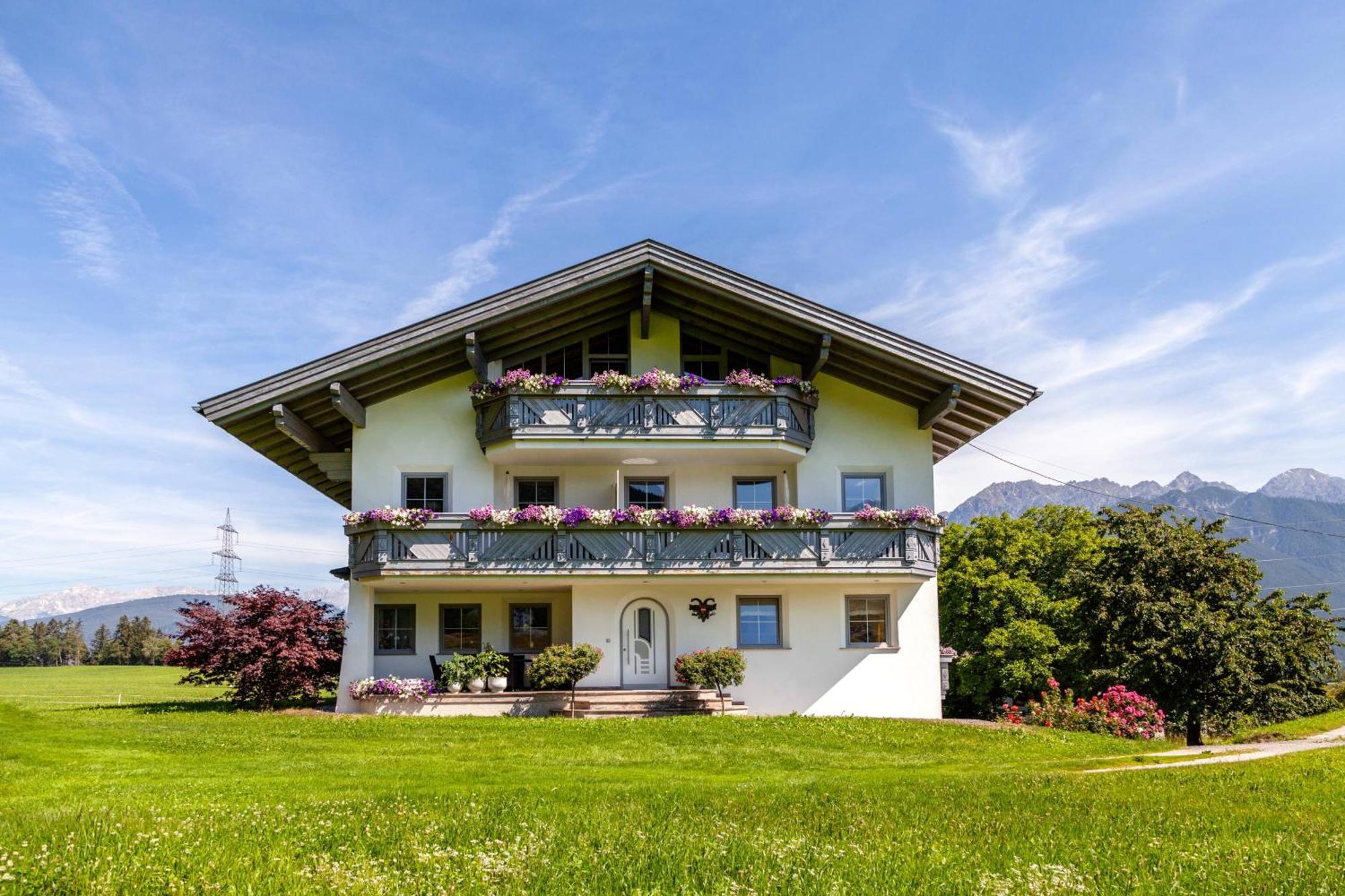 Gaestehaus Weber Oberperfuss Ngoại thất bức ảnh