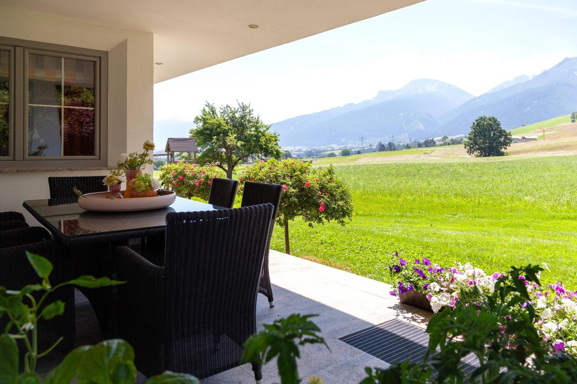 Gaestehaus Weber Oberperfuss Ngoại thất bức ảnh
